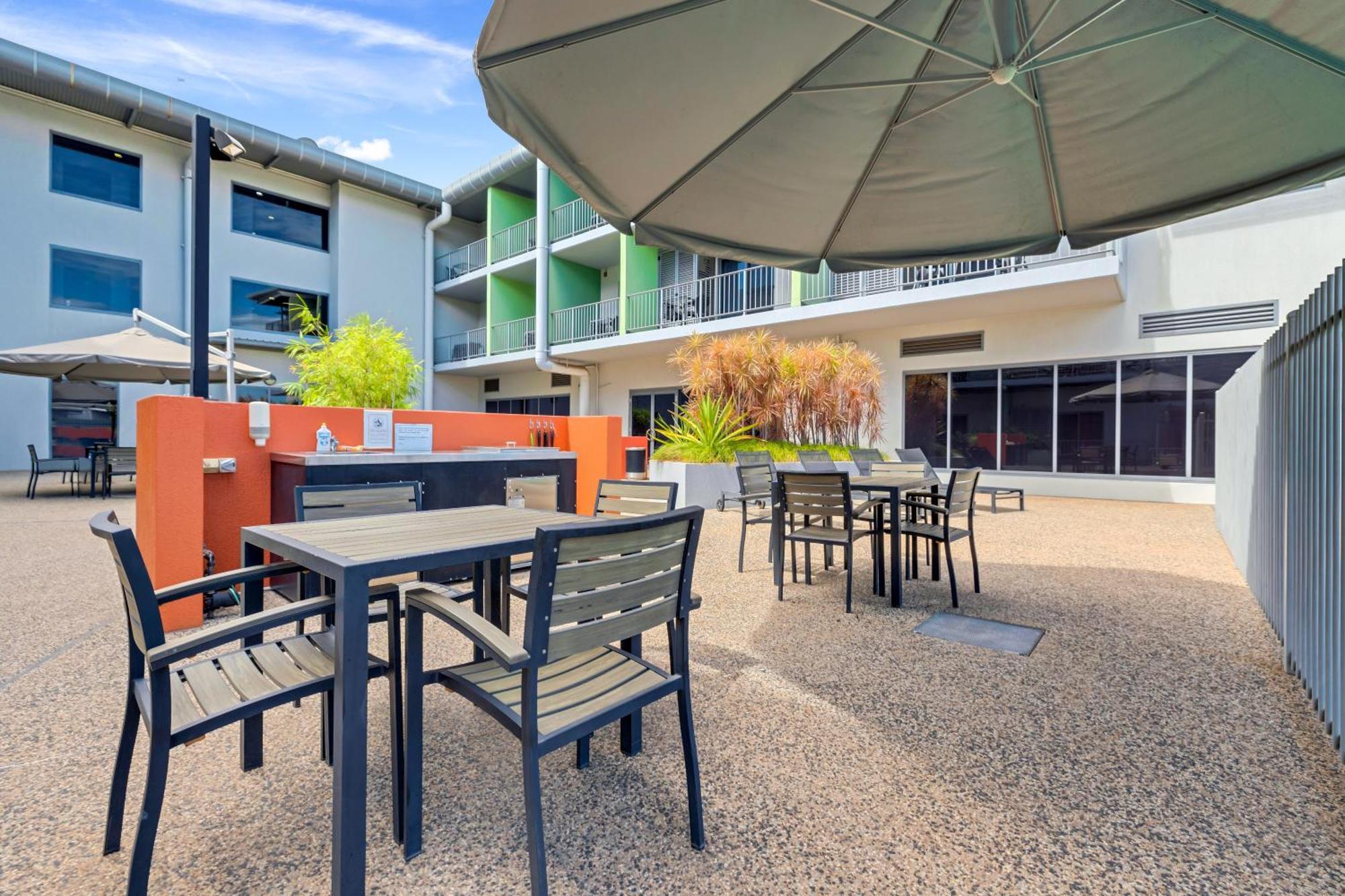 Hudson Berrimah Aparthotel ดาร์วิน ภายนอก รูปภาพ